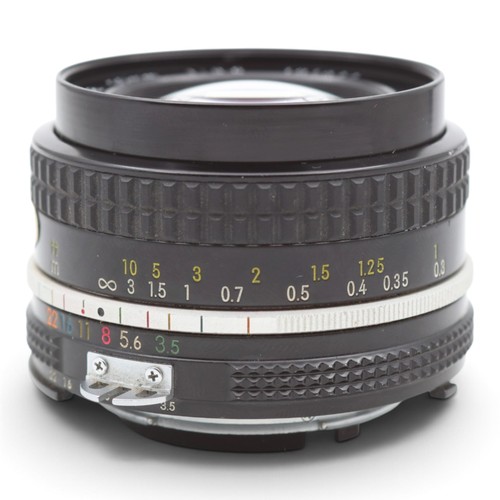 Nikon nikkor f 3 5 - 20, mm