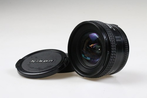 Nikon 8 d - nikon, f/2,8